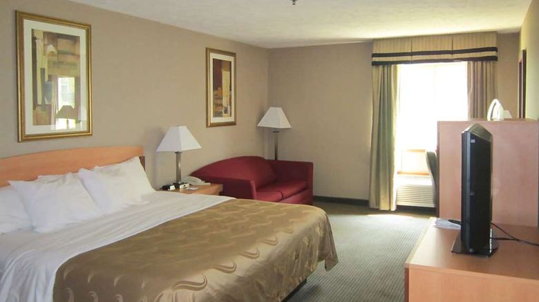 <b>Quality Inn Room</b>. Images powered by <a href="https://iceportal.shijigroup.com/" title="IcePortal" target="_blank">IcePortal</a>.