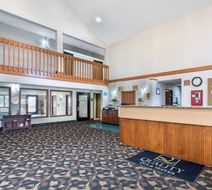 Quality Inn & Suites Lebanon Lobby