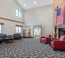 Quality Inn & Suites Lebanon Lobby