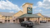 <b>Quality Inn & Suites Lebanon Exterior</b>. Images powered by <a href="https://iceportal.shijigroup.com/" title="IcePortal" target="_blank">IcePortal</a>.
