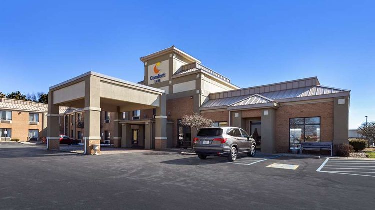 Comfort Inn Huntington Exterior