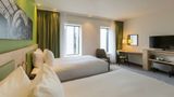 Hampton by Hilton Antwerp Central Station Room