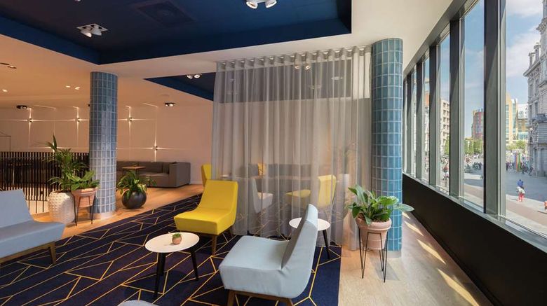 <b>Hampton by Hilton Antwerp Central Station Lobby</b>. Images powered by <a href="https://iceportal.shijigroup.com/" title="IcePortal" target="_blank">IcePortal</a>.