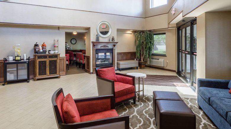 <b>Comfort Inn and Suites West Springfield Lobby</b>. Images powered by <a href="https://iceportal.shijigroup.com/" title="IcePortal" target="_blank">IcePortal</a>.