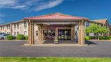 Comfort Inn and Suites West Springfield Exterior