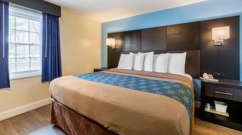 <b>Econo Lodge Hotel Yarmouth Room</b>. Images powered by <a href="https://iceportal.shijigroup.com/" title="IcePortal" target="_blank">IcePortal</a>.
