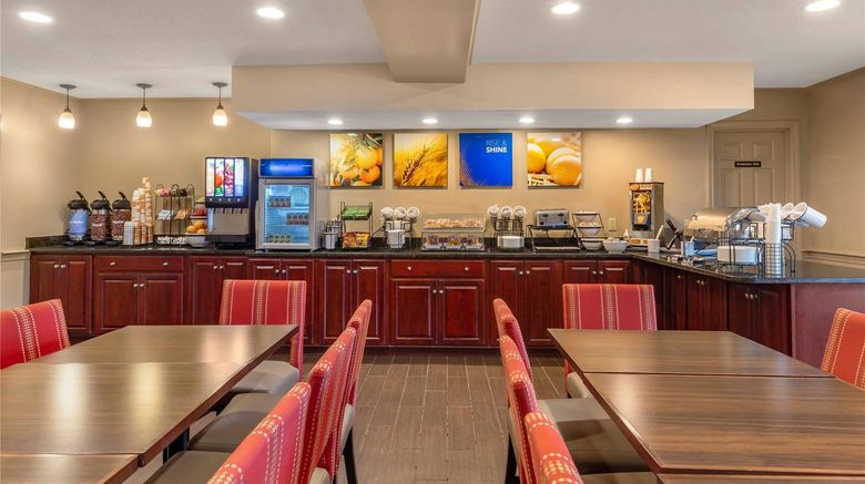 <b>Comfort Inn Foxboro - Mansfield Restaurant</b>. Images powered by <a href="https://iceportal.shijigroup.com/" title="IcePortal" target="_blank">IcePortal</a>.