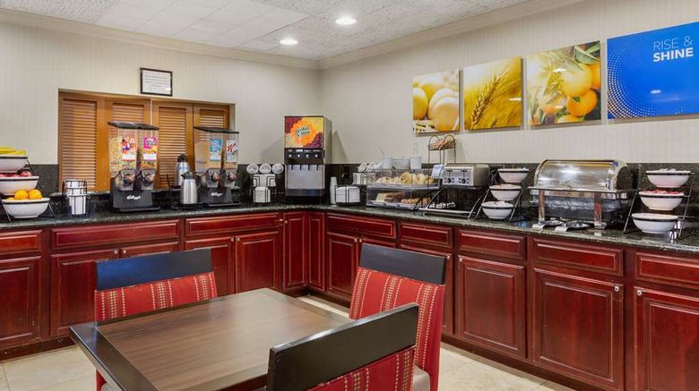 <b>Comfort Inn Auburn-Worcester Restaurant</b>. Images powered by <a href="https://iceportal.shijigroup.com/" title="IcePortal" target="_blank">IcePortal</a>.