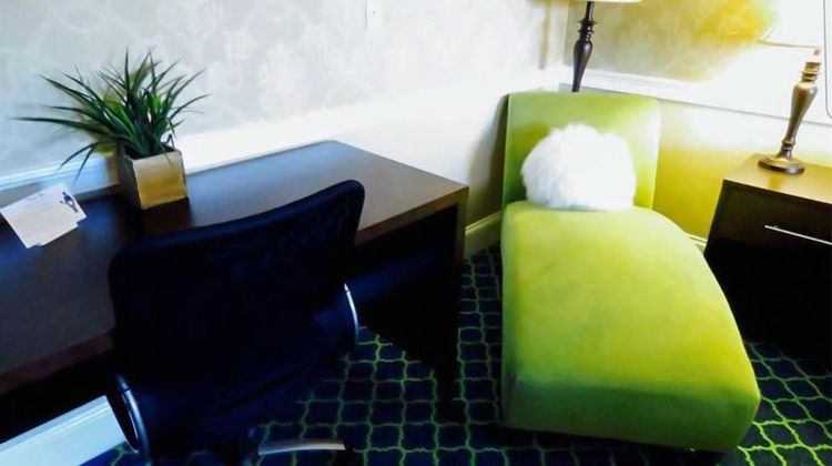 Rodeway Inn Room