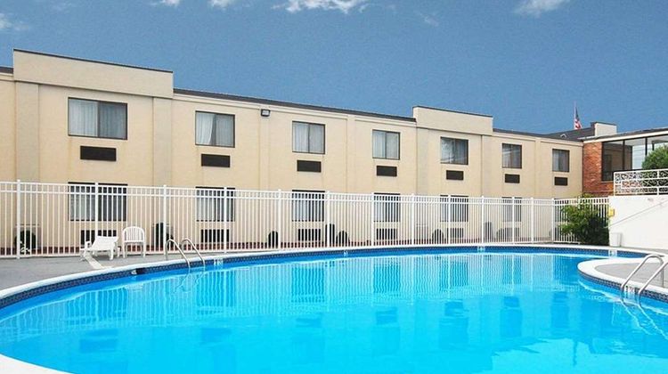 Quality Inn Seekonk-Providence Pool