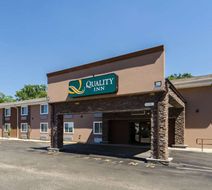 Quality Inn Chicopee-Springfield Exterior