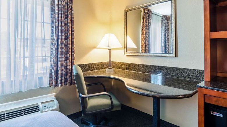 <b>Quality Inn Chicopee-Springfield Room</b>. Images powered by <a href="https://iceportal.shijigroup.com/" title="IcePortal" target="_blank">IcePortal</a>.