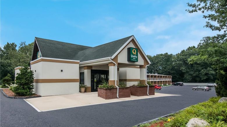 <b>Quality Inn Westfield Exterior</b>. Images powered by <a href="https://iceportal.shijigroup.com/" title="IcePortal" target="_blank">IcePortal</a>.