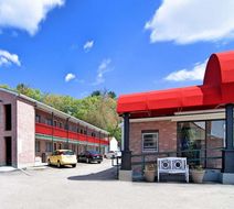 Econo Lodge Sharon - Foxborough Exterior