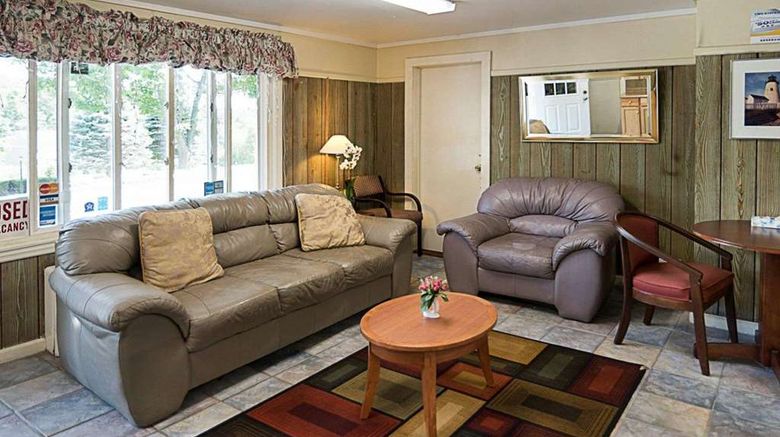 <b>Econo Lodge Lobby</b>. Images powered by <a href="https://iceportal.shijigroup.com/" title="IcePortal" target="_blank">IcePortal</a>.