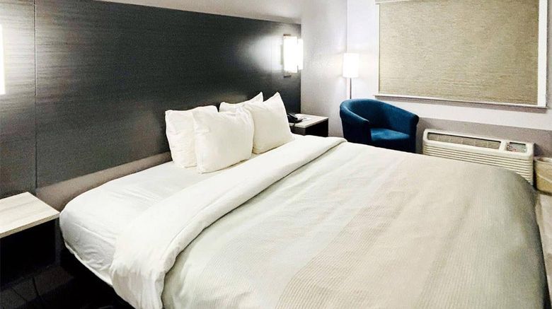 <b>Quality Inn Raynham - Taunton Room</b>. Images powered by <a href="https://iceportal.shijigroup.com/" title="IcePortal" target="_blank">IcePortal</a>.