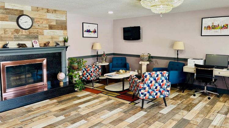 Quality Inn Raynham - Taunton Lobby