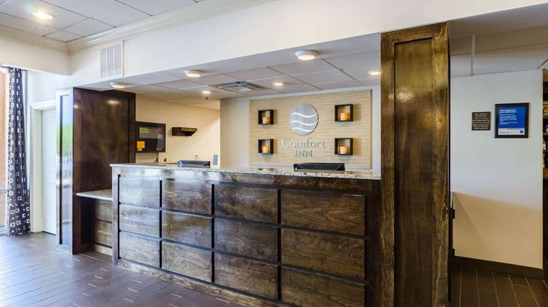 <b>Comfort Inn Randolph Lobby</b>. Images powered by <a href="https://iceportal.shijigroup.com/" title="IcePortal" target="_blank">IcePortal</a>.