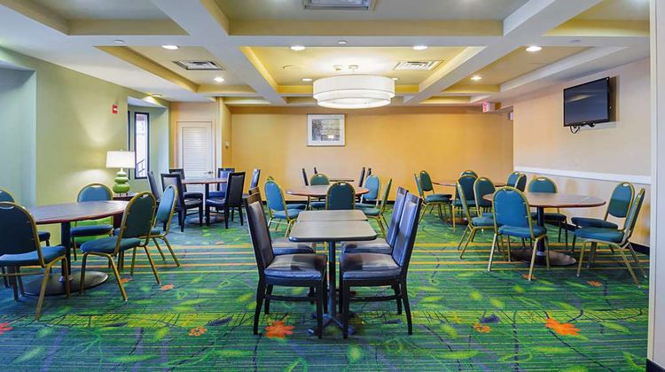 Quality Inn Boston North Restaurant