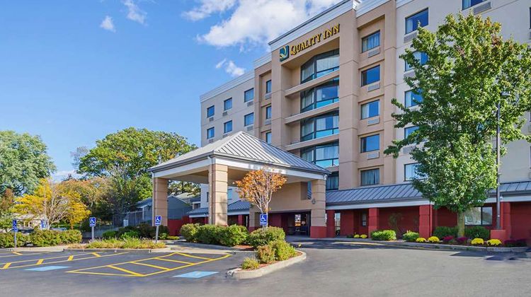 Quality Inn Boston North Exterior