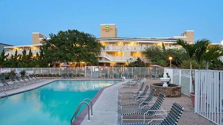 Quality Inn Oceanfront Pool