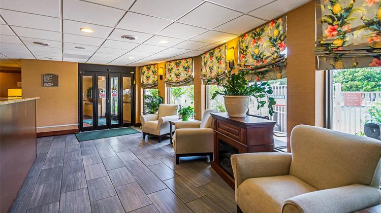 Quality Inn Oceanfront Lobby