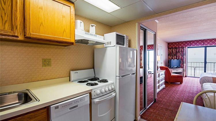 Quality Inn Oceanfront Room
