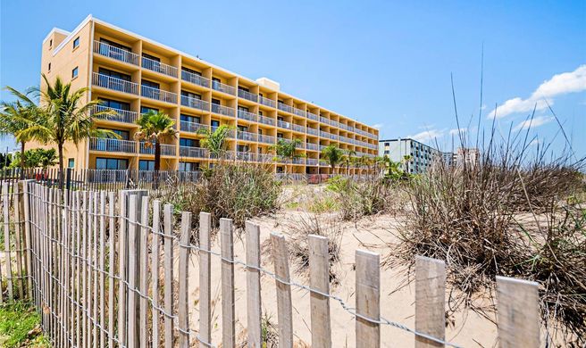 Quality Inn Oceanfront Exterior