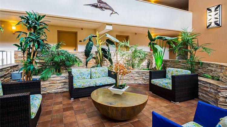 Quality Inn Oceanfront Lobby
