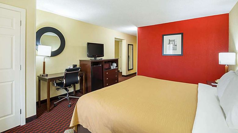 <b>Quality Inn & Suites Hagerstown Room</b>. Images powered by <a href="https://iceportal.shijigroup.com/" title="IcePortal" target="_blank">IcePortal</a>.