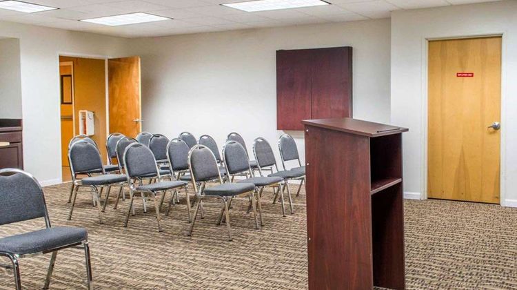 Quality Suites Waldorf Meeting