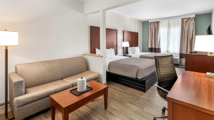 Quality Suites Waldorf Room
