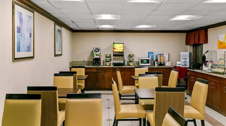 Quality Inn near Ft Meade Restaurant