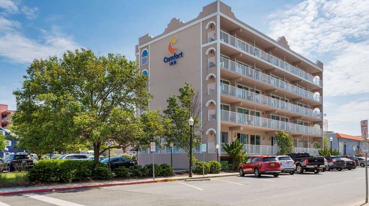 Comfort Inn Boardwalk Exterior