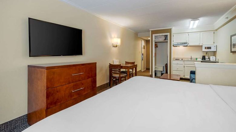 <b>Comfort Inn Boardwalk Room</b>. Images powered by <a href="https://iceportal.shijigroup.com/" title="IcePortal" target="_blank">IcePortal</a>.