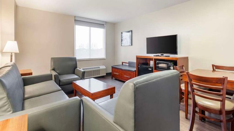 <b>Comfort Inn Conference Center Suite</b>. Images powered by <a href="https://iceportal.shijigroup.com/" title="IcePortal" target="_blank">IcePortal</a>.