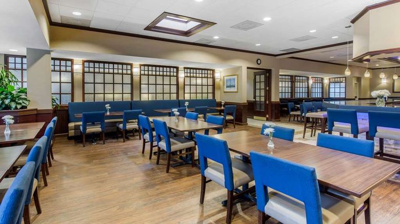 <b>Comfort Inn Conference Center Restaurant</b>. Images powered by <a href="https://iceportal.shijigroup.com/" title="IcePortal" target="_blank">IcePortal</a>.