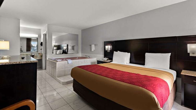 Econo Lodge Room