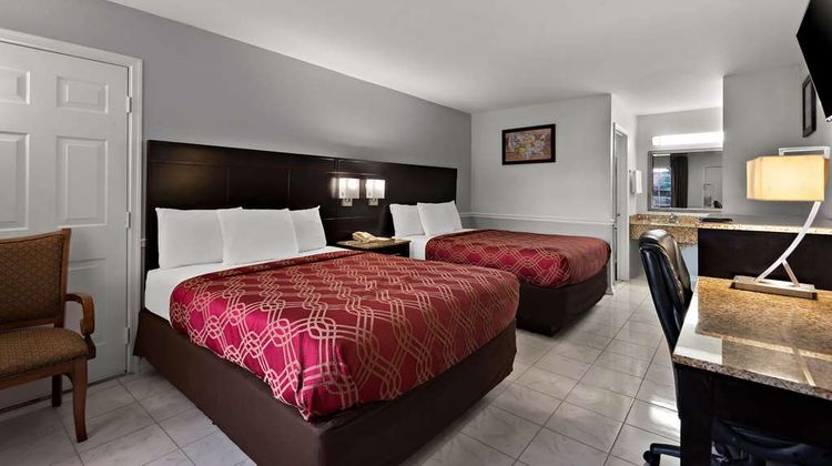 Econo Lodge Room