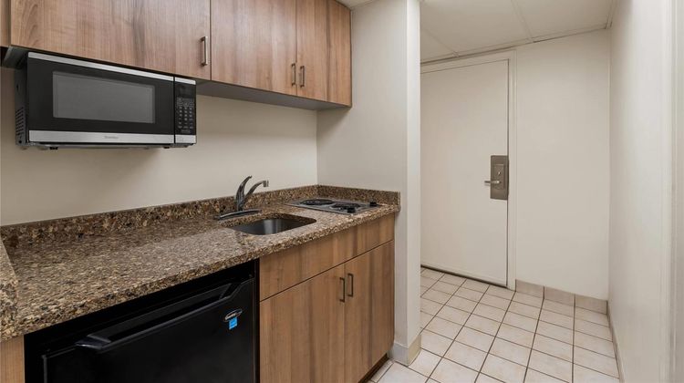 Quality Inn and Suites Ocean City Fenwick Room