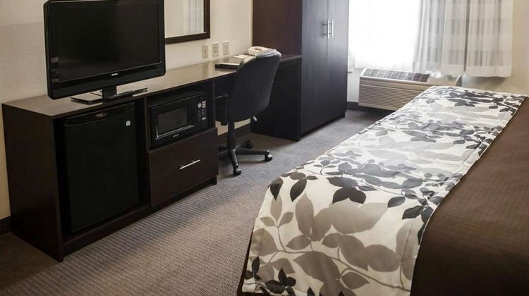 Sleep Inn & Suites Suite
