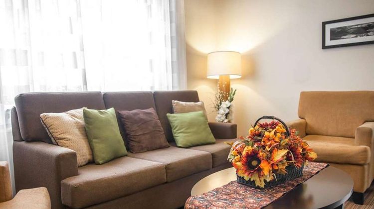 Sleep Inn & Suites Lobby