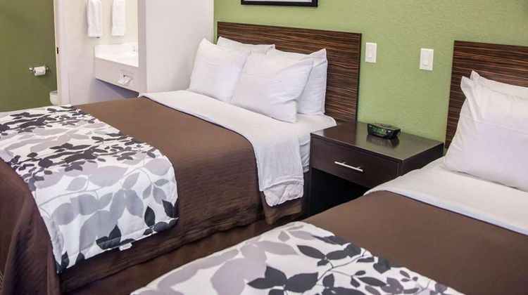 Sleep Inn & Suites Room