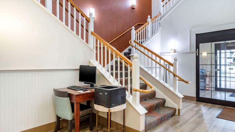 <b>Comfort Suites Other</b>. Images powered by <a href="https://iceportal.shijigroup.com/" title="IcePortal" target="_blank">IcePortal</a>.