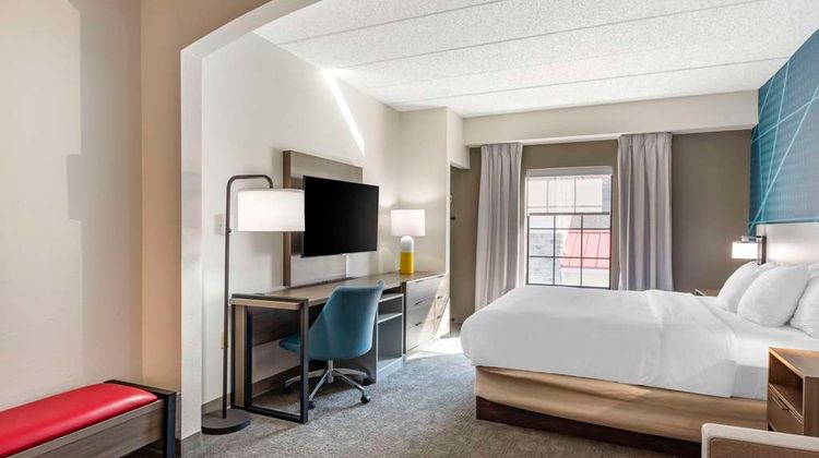 Comfort Suites Suite