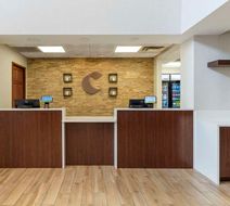 Comfort Inn & Suites Lobby