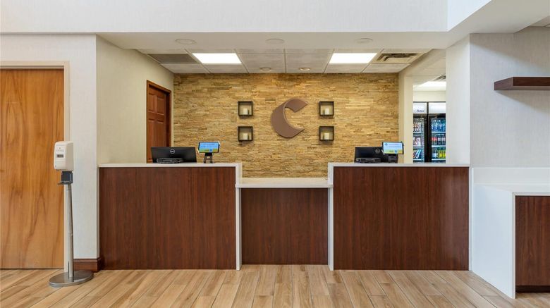 <b>Comfort Inn & Suites Lavale - Cumberland Lobby</b>. Images powered by <a href="https://iceportal.shijigroup.com/" title="IcePortal" target="_blank">IcePortal</a>.