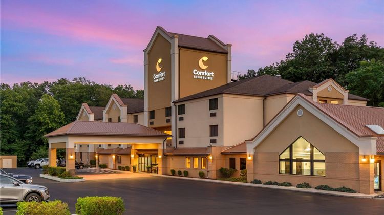 Comfort Inn & Suites Exterior