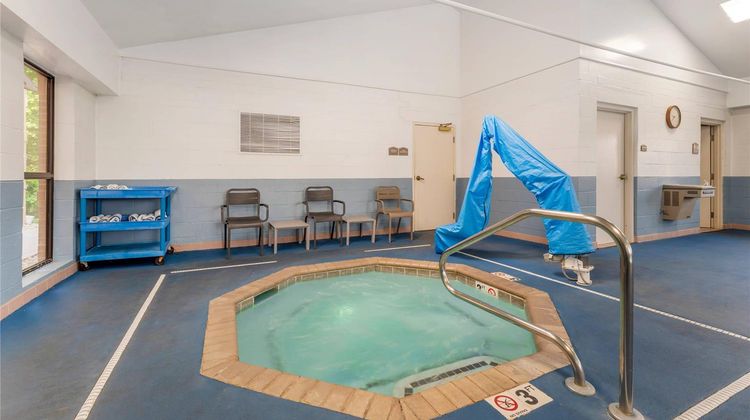 Comfort Inn & Suites Pool