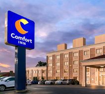 Comfort Inn Red Horse Exterior